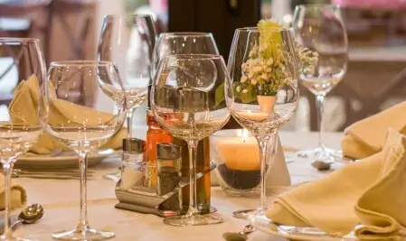hotels, restaurants, restauration en ligne 